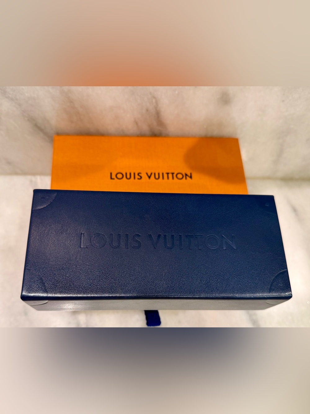 Authentic Louis Vuitton Gradient Rimless Sunglasses with Gold Accents - Picture 4 of 5
